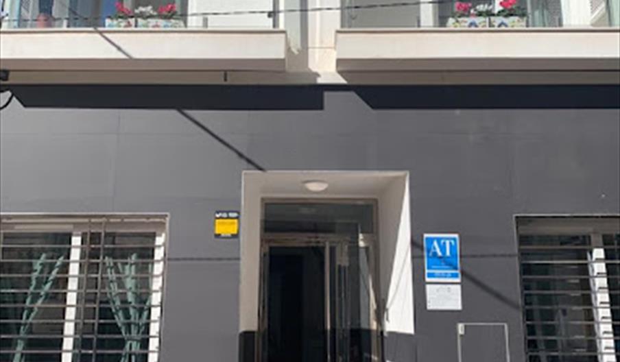 AT 1* Medea Apartments 2