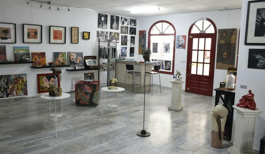 Studio 33- Galería de arte