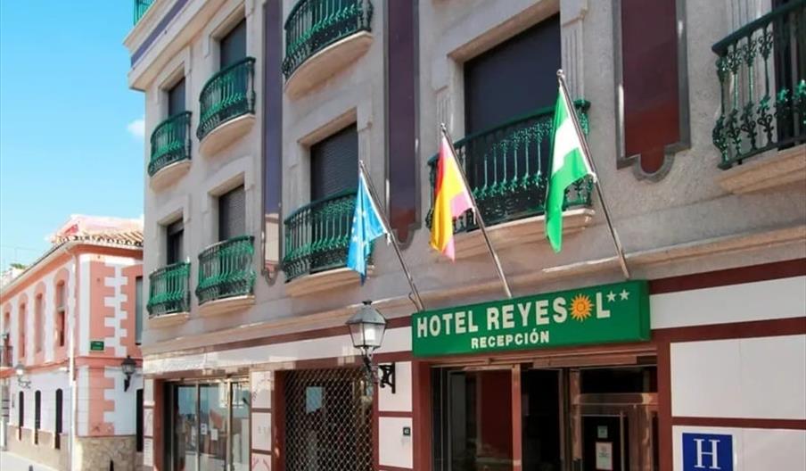 Hotel 2* Reyesol
